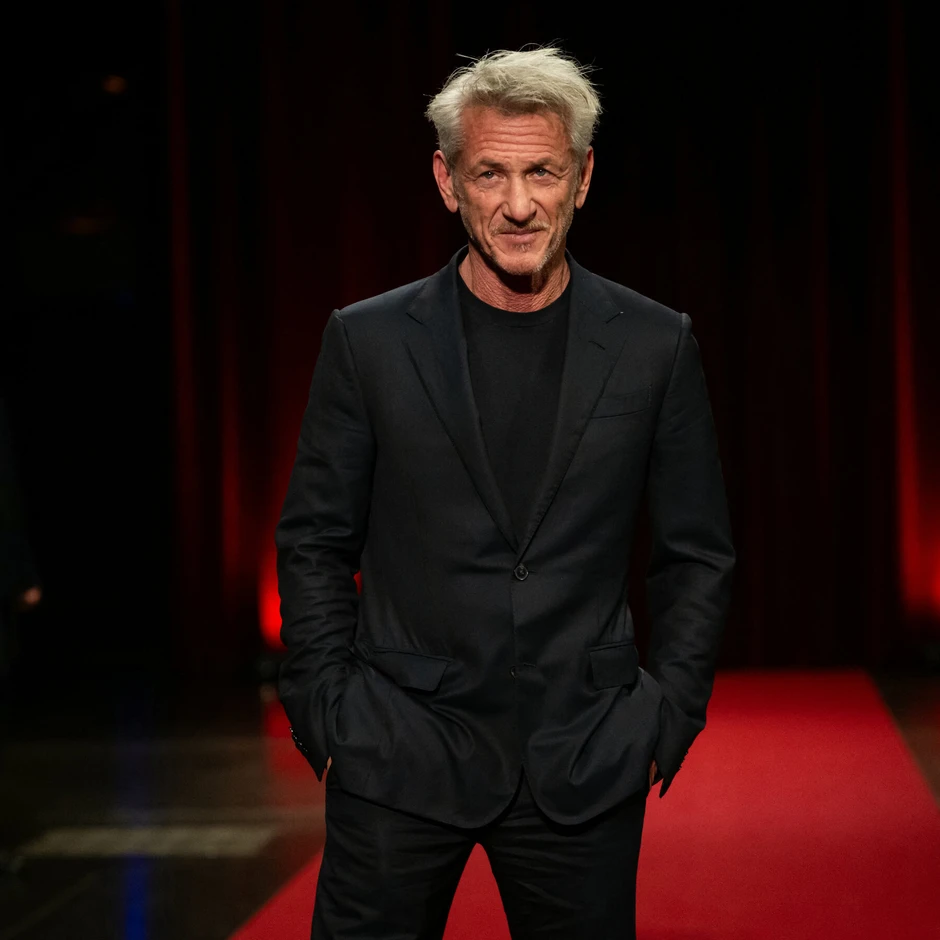 Sean Penn thắng Oscar tận 3 lần nhưng không thèm đến nhận giải Sean Penn thắng Oscar tận 3 lần nhưng không thèm đến nhận giải