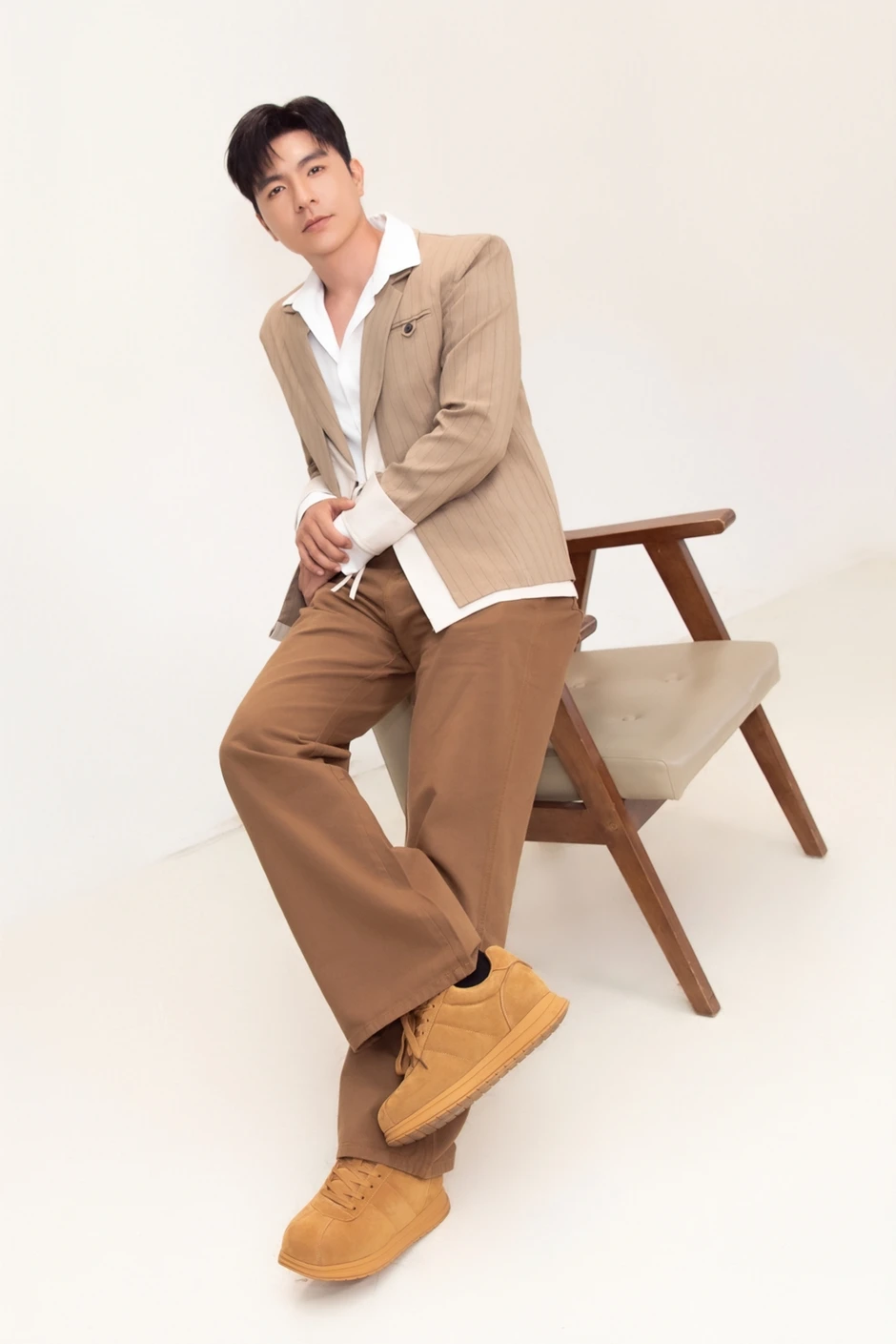 Steven Nguyễn tiết lộ người an toàn nhất để chia sẻ mọi áp lực Steven Nguyễn tiết lộ người an toàn nhất để chia sẻ mọi áp lực