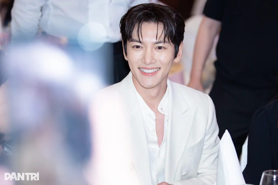 Tài tử hạng A Ji Chang Wook nói về điều quan trọng ở tuổi U40 Tài tử hạng A Ji Chang Wook nói về điều quan trọng ở tuổi U40