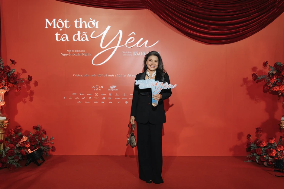 Thảm đỏ Một Thời Ta Đã Yêu: Ngọc Trinh - Quốc Trường quá đẹp đôi Thảm đỏ Một Thời Ta Đã Yêu: Ngọc Trinh - Quốc Trường quá đẹp đôi