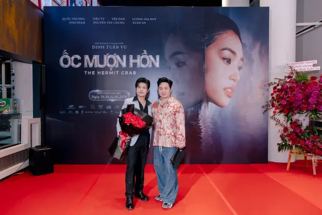 Thảm đỏ “Ốc Mượn Hồn” tại Hà Nội quy tụ nhiều gương mặt nổi bật Thảm đỏ “Ốc Mượn Hồn” tại Hà Nội quy tụ nhiều gương mặt nổi bật