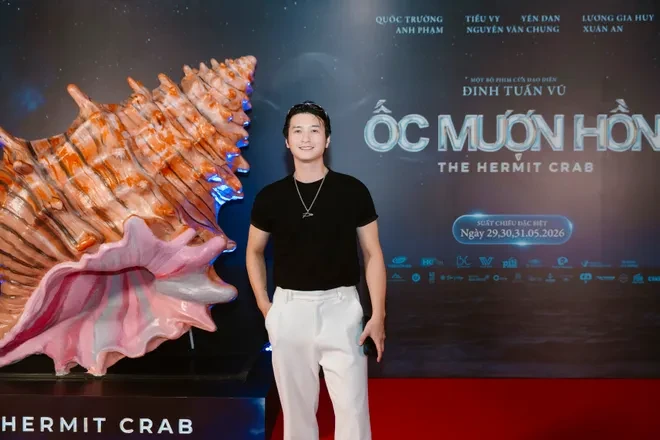 Thảm đỏ “Ốc Mượn Hồn” tại Hà Nội quy tụ nhiều gương mặt nổi bật Thảm đỏ “Ốc Mượn Hồn” tại Hà Nội quy tụ nhiều gương mặt nổi bật