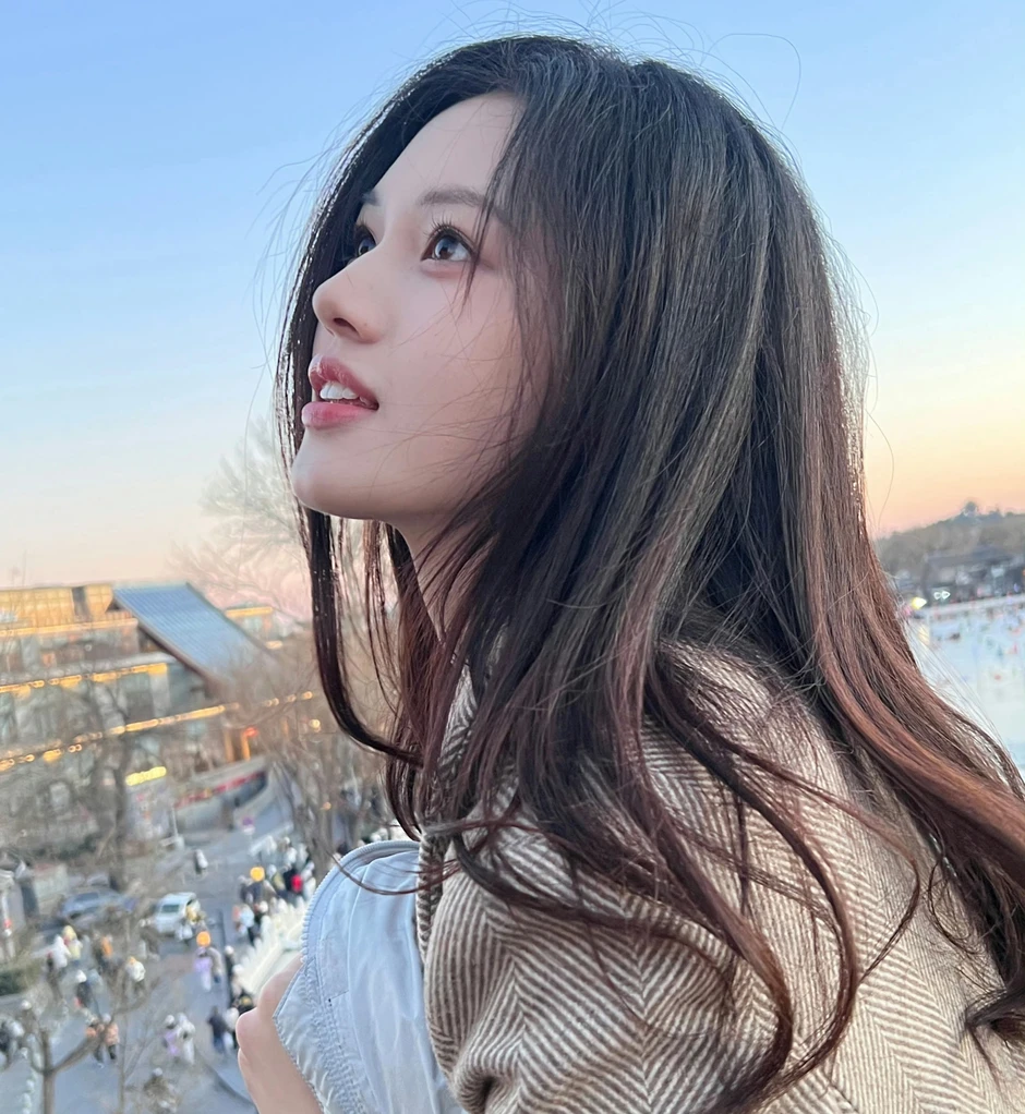 Thẩm Vũ Khiết - Mỹ nhân dị vực đẹp nhất Trung Quốc hiện tại Thẩm Vũ Khiết - Mỹ nhân dị vực đẹp nhất Trung Quốc hiện tại