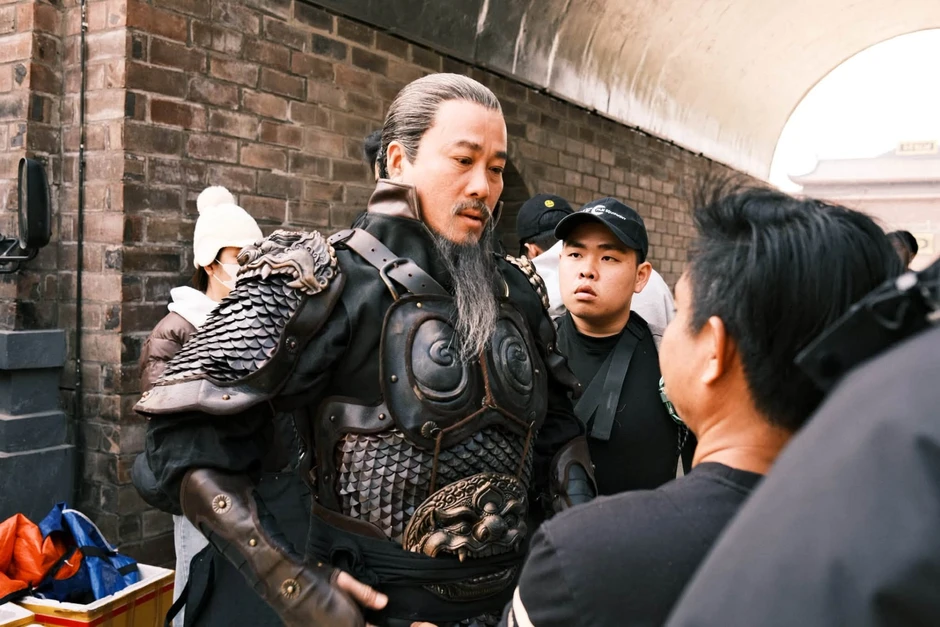 Thân thế bất ngờ của "ông trùm" máu lạnh trong Trại buôn người: Là nghệ sĩ xăm Việt duy nhất lọt top 100 thế giới, đóng phim không nằm ở cát-sê Thân thế bất ngờ của "ông trùm" máu lạnh trong Trại buôn người: Là nghệ sĩ xăm Việt duy nhất lọt top 100 thế giới, đóng phim không nằm ở cát-sê