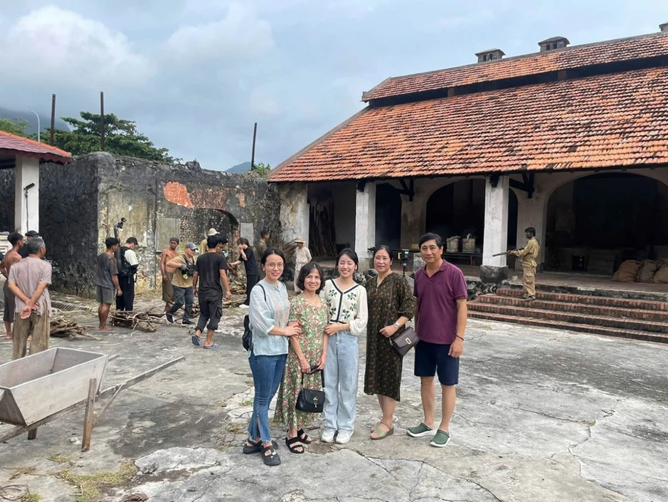 Thanh âm vượt đại dương: Chuyện chưa kể về bản tình ca từ chốn ngục tù Côn Đảo Thanh âm vượt đại dương: Chuyện chưa kể về bản tình ca từ chốn ngục tù Côn Đảo