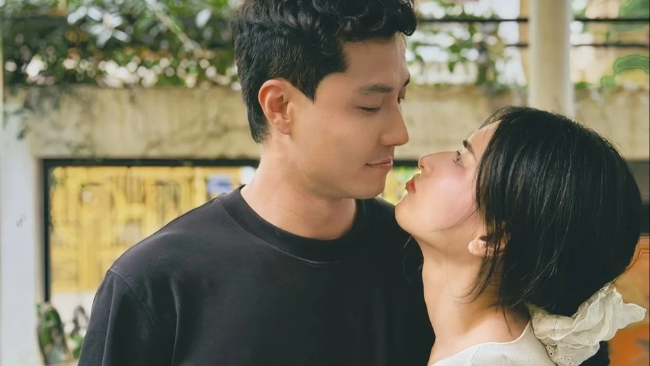 Thanh Sơn có đôi mắt tình hơn vạn bức thư tình Thanh Sơn có đôi mắt tình hơn vạn bức thư tình