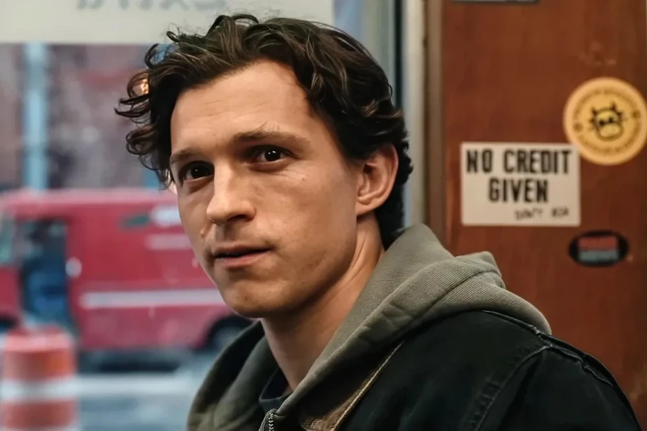 Tom Holland nhận lời khen khi tái xuất vai Người Nhện Tom Holland nhận lời khen khi tái xuất vai Người Nhện