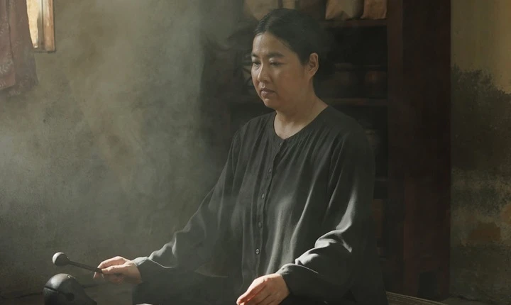Vai diễn khiến Lê Khánh kiệt sức, không dám nói chuyện với ai Vai diễn khiến Lê Khánh kiệt sức, không dám nói chuyện với ai