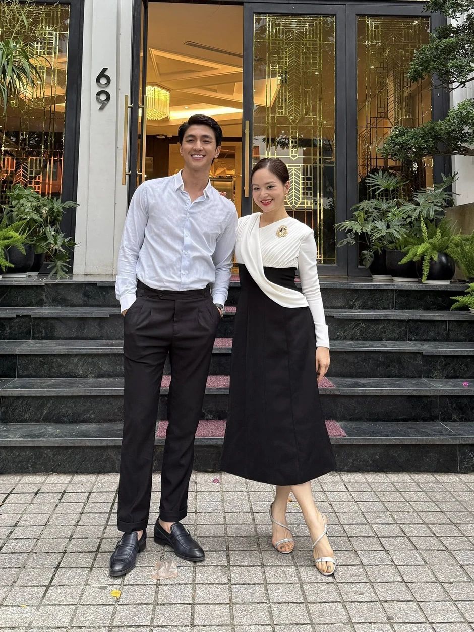 Vai diễn 'quái đản' của diễn viên Lan Phương với bạn diễn kém 10 tuổi Vai diễn 'quái đản' của diễn viên Lan Phương với bạn diễn kém 10 tuổi