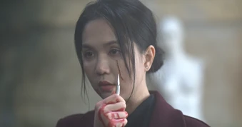 Vì sao phim có Ngọc Trinh đóng chính 'lép vế' ở phòng vé?