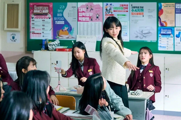 Vì sao phim Hàn Quốc "Bài học đáng đời" trở thành hiện tượng toàn cầu?