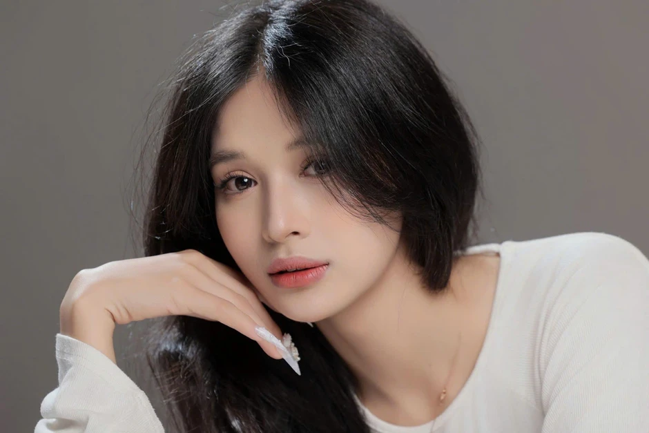 Yến My: tốt nghiệp thủ khoa, 4 năm nhận học bổng của VTV Yến My: tốt nghiệp thủ khoa, 4 năm nhận học bổng của VTV