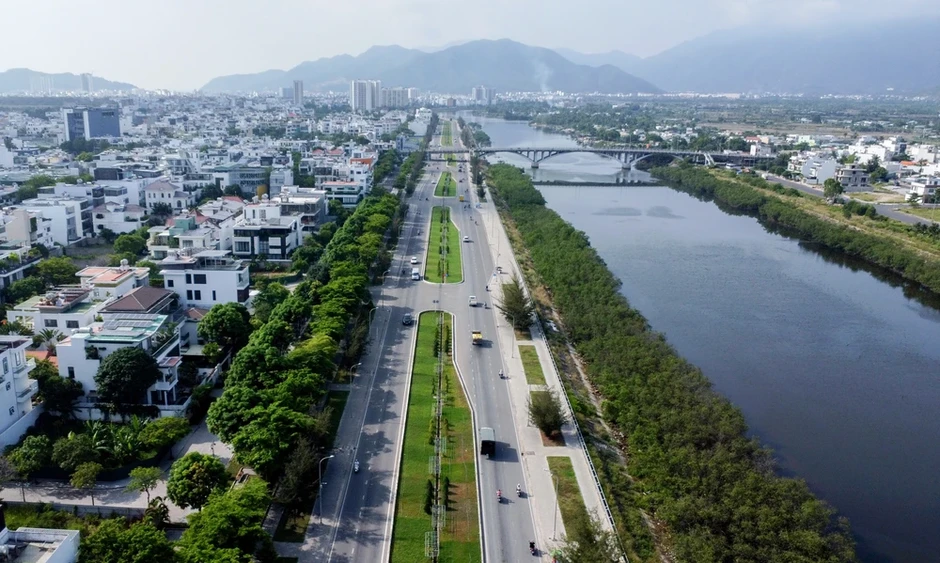 2 hàng cây khiến dự án 590 tỉ đồng chưa thể nghiệm thu: Khánh Hòa quyết chặt bỏ 2 hàng cây khiến dự án 590 tỉ đồng chưa thể nghiệm thu: Khánh Hòa quyết chặt bỏ