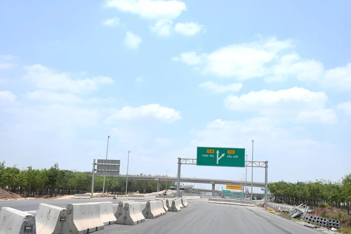 Các dự án giao thông kết nối sân bay Long Thành vừa nhận "tối hậu thư" Các dự án giao thông kết nối sân bay Long Thành vừa nhận "tối hậu thư"