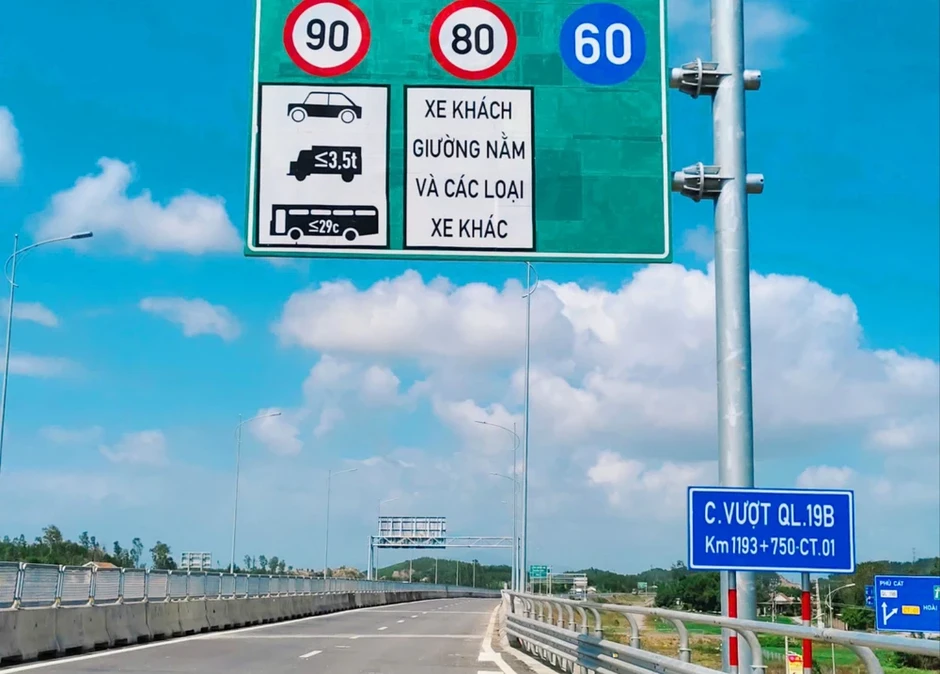 Cao tốc Bắc Nam qua Quảng Ngãi - Gia Lai có thể thông xe trước 30-4 Cao tốc Bắc Nam qua Quảng Ngãi - Gia Lai có thể thông xe trước 30-4