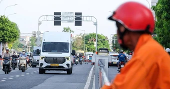 Câu chuyện về ý tưởng phân luồng đảo chiều ở đường Cộng Hòa