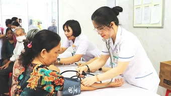 Chính sách nhân văn về chăm sóc sức khỏe