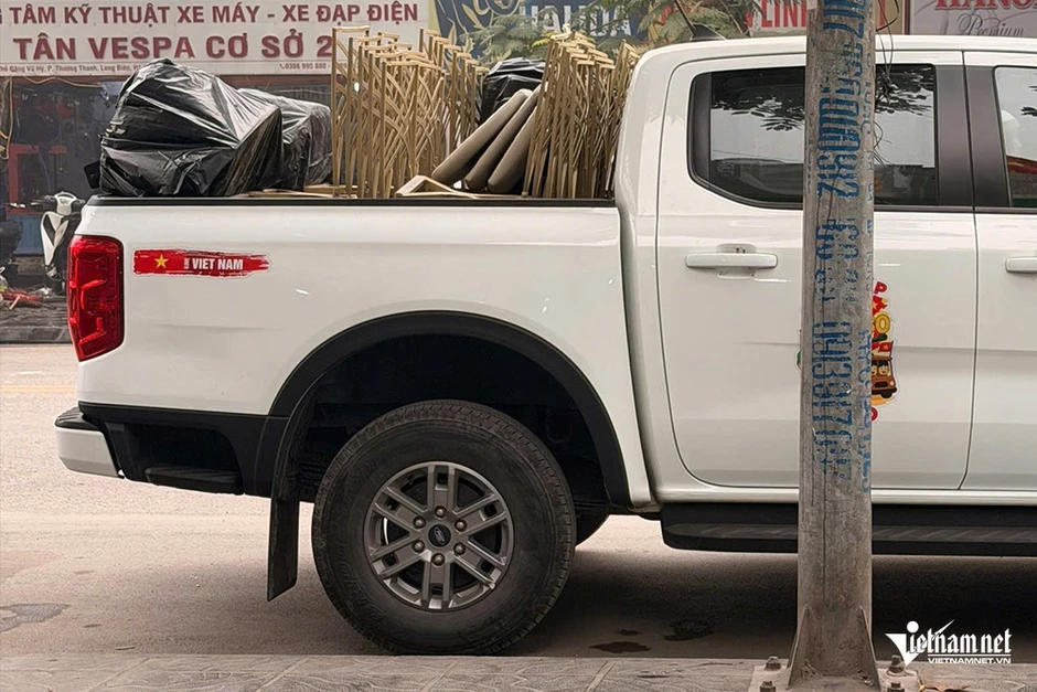 Chủ ô tô bán tải ở Hà Nội loay hoay tìm phương tiện thay thế để vào phố ban ngày Chủ ô tô bán tải ở Hà Nội loay hoay tìm phương tiện thay thế để vào phố ban ngày