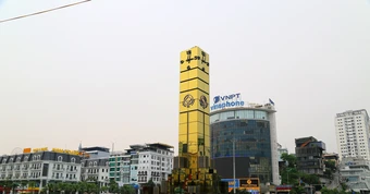 Cột đồng hồ 35 tỷ tại trung tâm Quảng Ninh đã 'bất động'