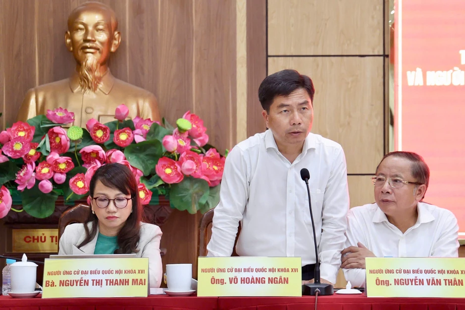 Cử tri phường Long Bình kiến nghị sớm gỡ "nút thắt cổ chai" đường Lê Văn Việt Cử tri phường Long Bình kiến nghị sớm gỡ "nút thắt cổ chai" đường Lê Văn Việt