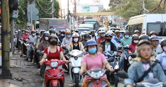Cử tri phường Long Bình kiến nghị sớm gỡ "nút thắt cổ chai" đường Lê Văn Việt