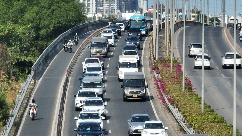 Đẩy nhanh tiến độ các dự án vành đai, cao tốc kết nối sân bay Long Thành Đẩy nhanh tiến độ các dự án vành đai, cao tốc kết nối sân bay Long Thành