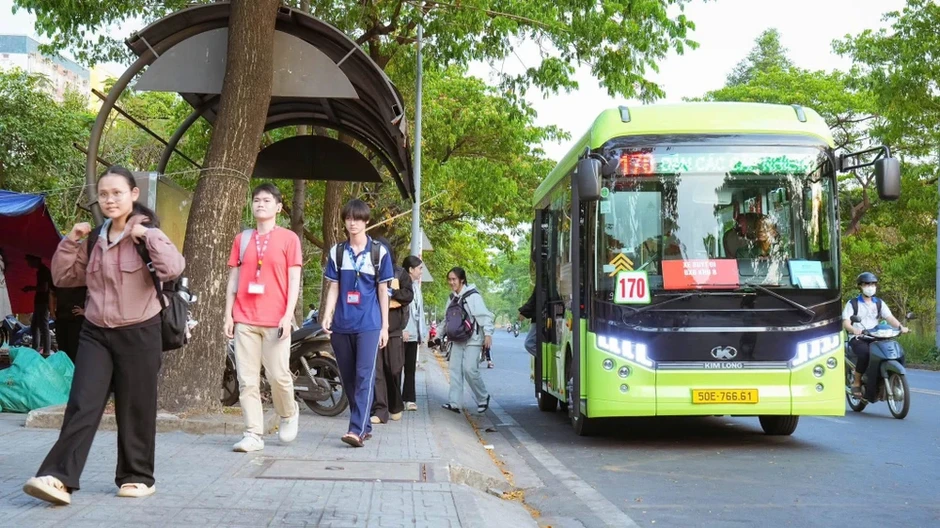 Đề xuất 3 nhóm giải pháp để thu hút người dân đi xe buýt miễn phí Đề xuất 3 nhóm giải pháp để thu hút người dân đi xe buýt miễn phí