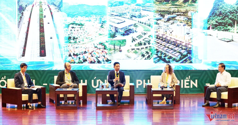 Đề xuất mô hình đô thị 'bọt biển' giúp Cao Bằng thích ứng với biến đổi khí hậu Đề xuất mô hình đô thị 'bọt biển' giúp Cao Bằng thích ứng với biến đổi khí hậu