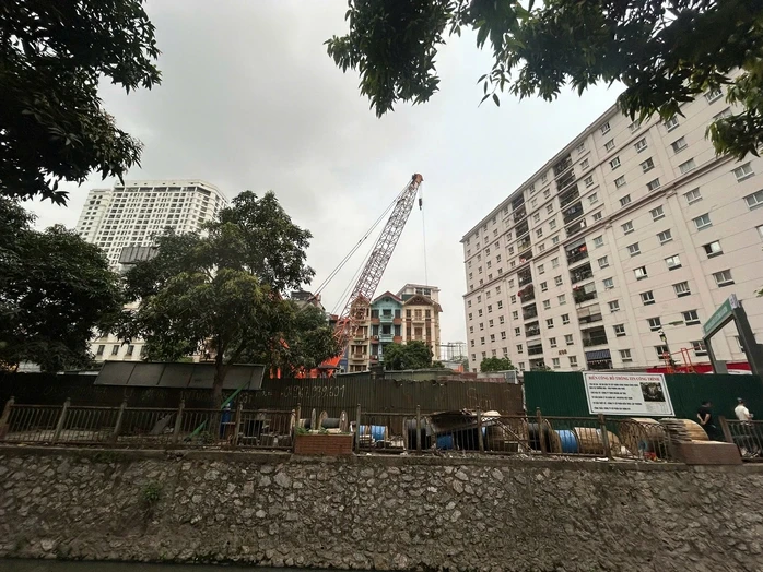 Dự án có động thái bất ngờ sau khi bị Hà Nội "điểm tên" chậm tiến độ Dự án có động thái bất ngờ sau khi bị Hà Nội "điểm tên" chậm tiến độ