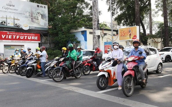 Dự báo thời tiết hôm nay, 9-6: TPHCM và Nam Bộ ngày nắng nóng, mưa dông cuối ngày Dự báo thời tiết hôm nay, 9-6: TPHCM và Nam Bộ ngày nắng nóng, mưa dông cuối ngày