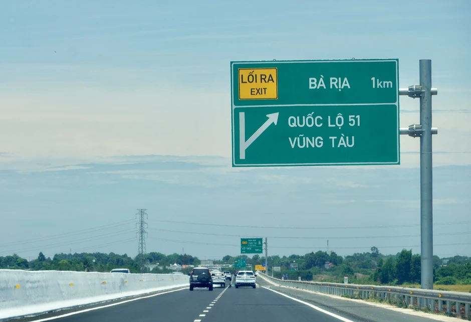 Đường cao tốc Biên Hòa - Vũng Tàu vắng xe, Quốc lộ 51 vẫn đông trong ngày 1-5 Đường cao tốc Biên Hòa - Vũng Tàu vắng xe, Quốc lộ 51 vẫn đông trong ngày 1-5