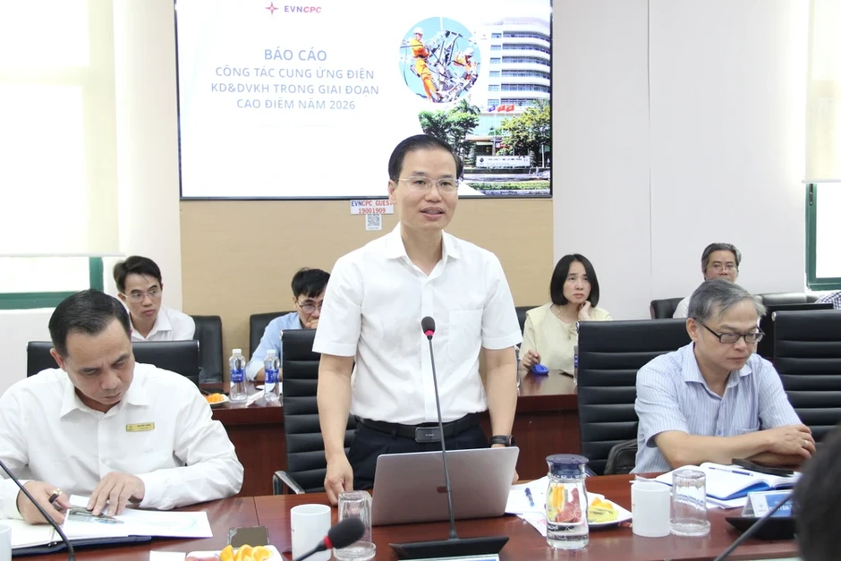 EVN kiểm tra công tác cung ứng điện và dịch vụ khách hàng cao điểm nắng nóng tại EVNCPC EVN kiểm tra công tác cung ứng điện và dịch vụ khách hàng cao điểm nắng nóng tại EVNCPC