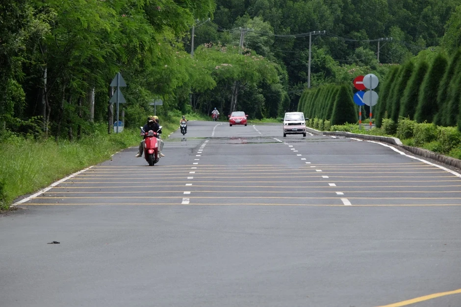 Giao 1 đơn vị nghiên cứu mở rộng đường Rừng Sác, làm đường 15B Giao 1 đơn vị nghiên cứu mở rộng đường Rừng Sác, làm đường 15B