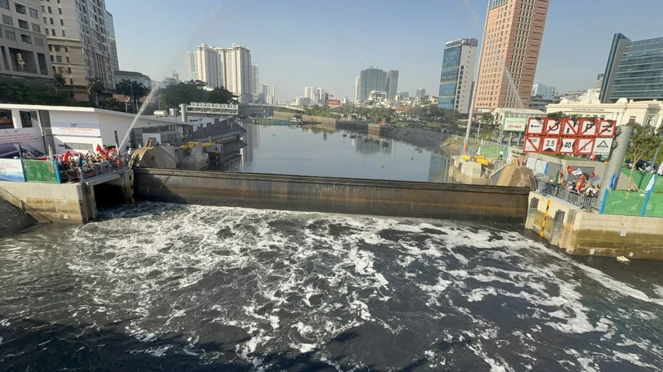 Gỡ vướng dự án ngăn triều 10 ngàn tỉ: Hàng loạt thủ tục phải hoàn thành trước ngày 30-5