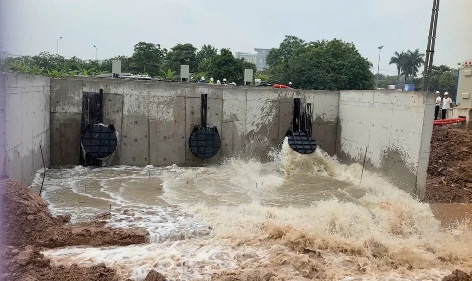 Hà Nội chạy thử loạt trạm bơm, tăng tốc chống ngập trước mùa mưa 2026 Hà Nội chạy thử loạt trạm bơm, tăng tốc chống ngập trước mùa mưa 2026