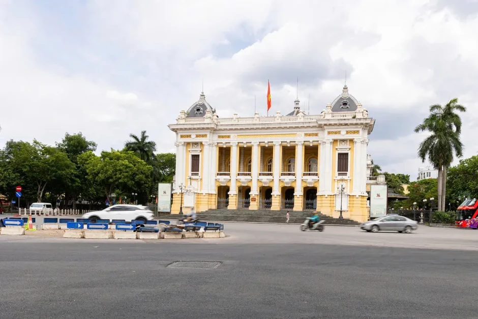 Hà Nội tăng tốc chống ngập, nhiều tuyến phố được hoàn trả khang trang Hà Nội tăng tốc chống ngập, nhiều tuyến phố được hoàn trả khang trang
