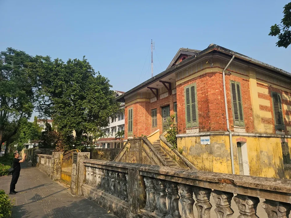 Huế sẽ tháo dỡ biệt thự bên sông Hương để thực hiện dự án hơn 800 tỷ đồng