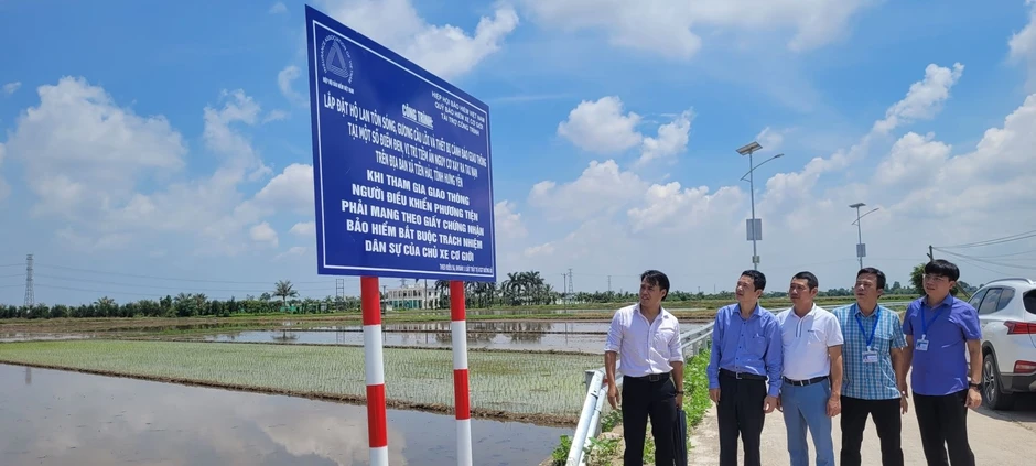 Hưng Yên: xã Tiền Hải vận hành hệ thống cảnh báo giao thông tại các điểm đen Hưng Yên: xã Tiền Hải vận hành hệ thống cảnh báo giao thông tại các điểm đen