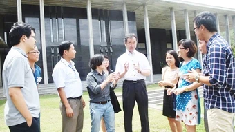 Kiến tạo không gian trí tuệ toàn cầu