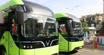 Lắng nghe người dân hiến kế: Xanh hóa giao thông công cộng