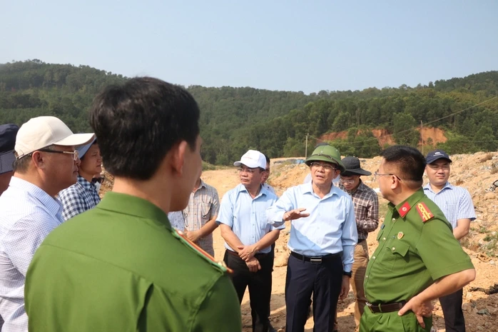 Lãnh đạo Đà Nẵng: Cần sự chia sẻ, hy sinh lợi ích của người dân gần khu xử lý rác Lãnh đạo Đà Nẵng: Cần sự chia sẻ, hy sinh lợi ích của người dân gần khu xử lý rác