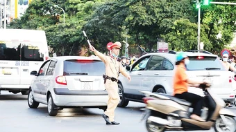 Lắp thêm bảng thông tin giao thông