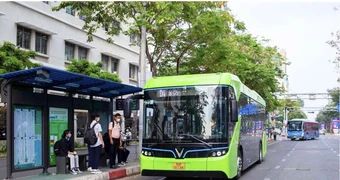 Miễn phí xe buýt tại TP.HCM: 'Đòn bẩy mềm' cho chuyển dịch đô thị xanh
