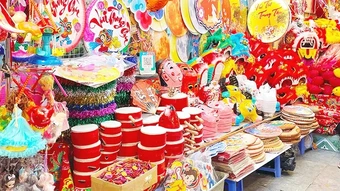 Mở rộng không gian kết nối tại chợ Trung thu
