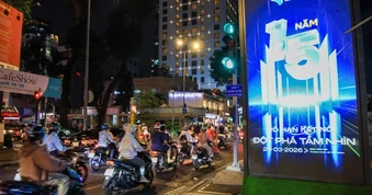 Mối nguy từ bảng quảng cáo ngoài trời