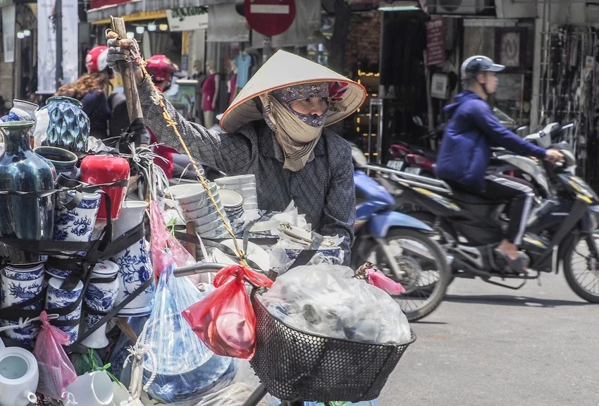 Nắng nóng xuất hiện sớm, tuần tới miền Bắc có nơi trên 38 độ Nắng nóng xuất hiện sớm, tuần tới miền Bắc có nơi trên 38 độ