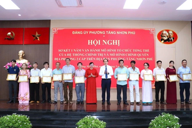 Phường Tăng Nhơn Phú vận hành chính quyền địa phương 2 cấp: Bộ máy tinh gọn, chuyển đổi số mạnh mẽ Phường Tăng Nhơn Phú vận hành chính quyền địa phương 2 cấp: Bộ máy tinh gọn, chuyển đổi số mạnh mẽ