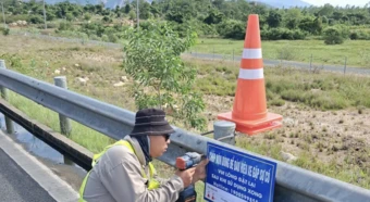 Sẽ gắn cảm biến để ngăn tình trạng mất chóp nón trên đường bộ cao tốc Bắc - Nam