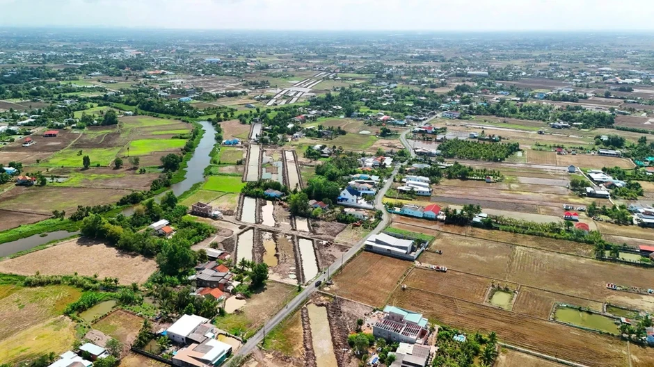 Tây Ninh dành gần 8.000 tỉ đồng đầu tư hoàn thiện tuyến ĐT827E Tây Ninh dành gần 8.000 tỉ đồng đầu tư hoàn thiện tuyến ĐT827E