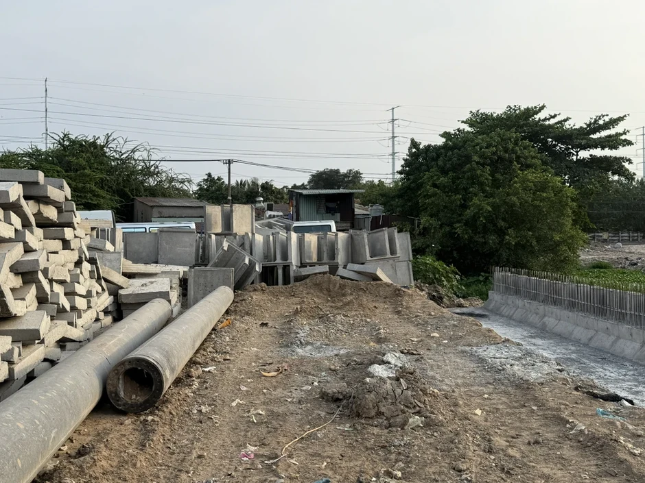 TP.HCM khơi thông 'nút thắt' mặt bằng tại dự án rạch Xuyên Tâm trước 20-5 TP.HCM khơi thông 'nút thắt' mặt bằng tại dự án rạch Xuyên Tâm trước 20-5